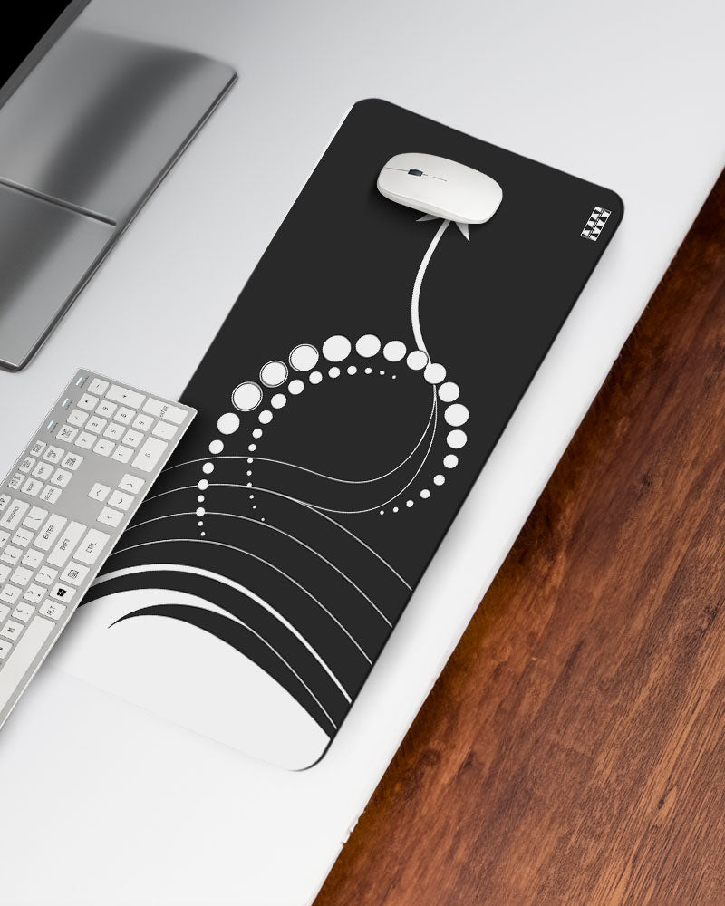 Momentum Spiral Precision in Motion Deskmat