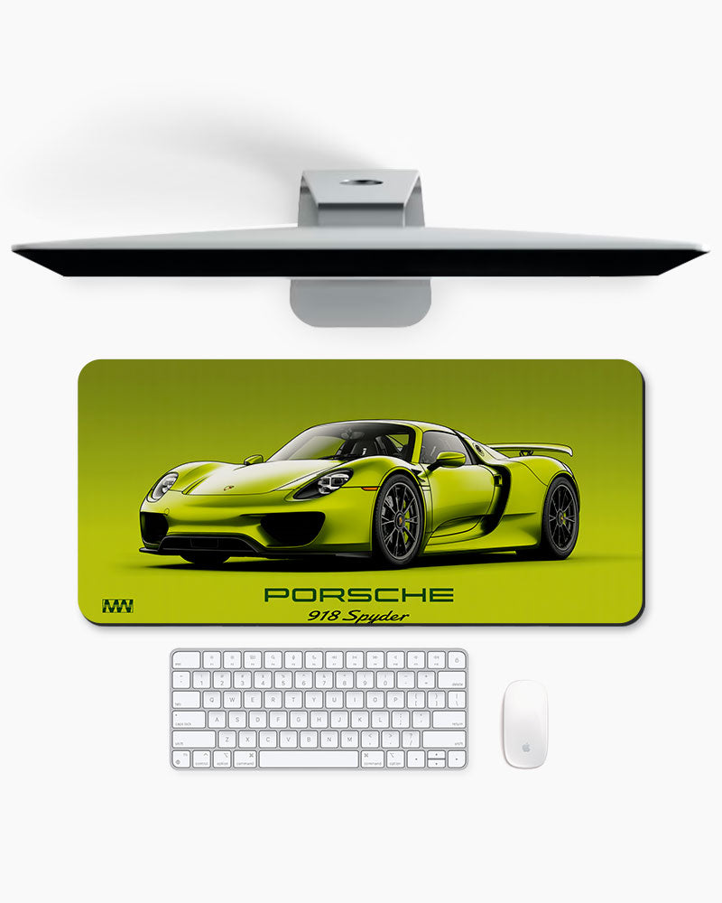 Track Titan Porsche 918 in Hypergreen Deskmat