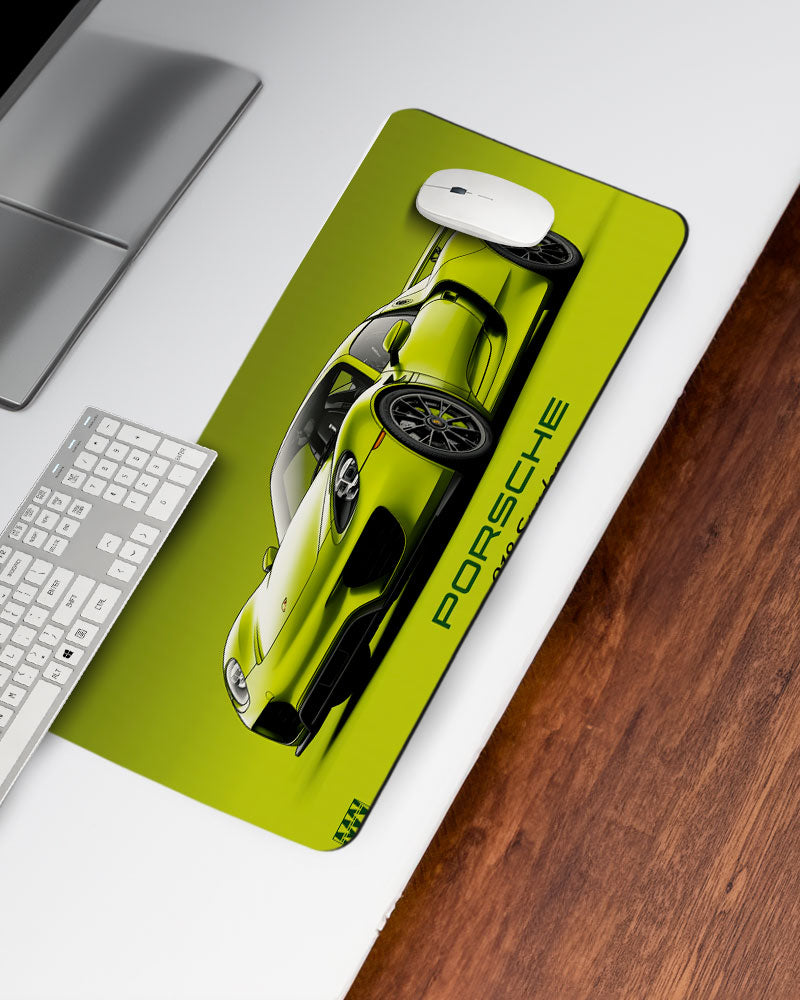 Track Titan Porsche 918 in Hypergreen Deskmat