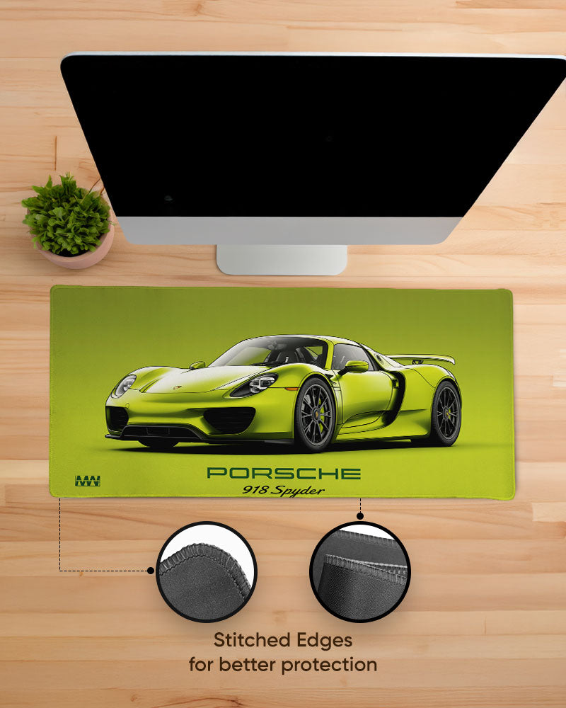 Track Titan Porsche 918 in Hypergreen Deskmat